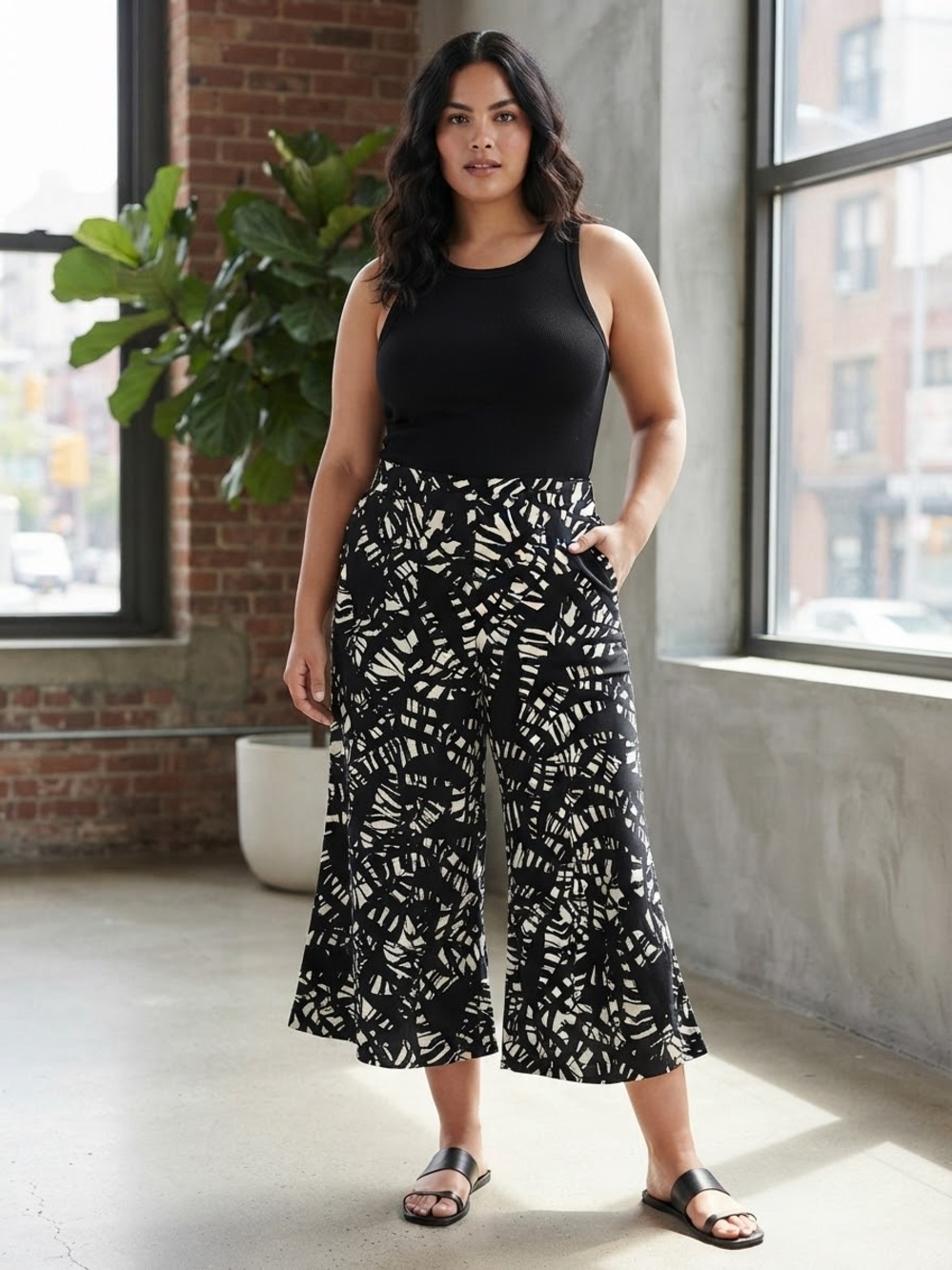 Nine West Black and Cream Printed Wide-Leg Crop Pants